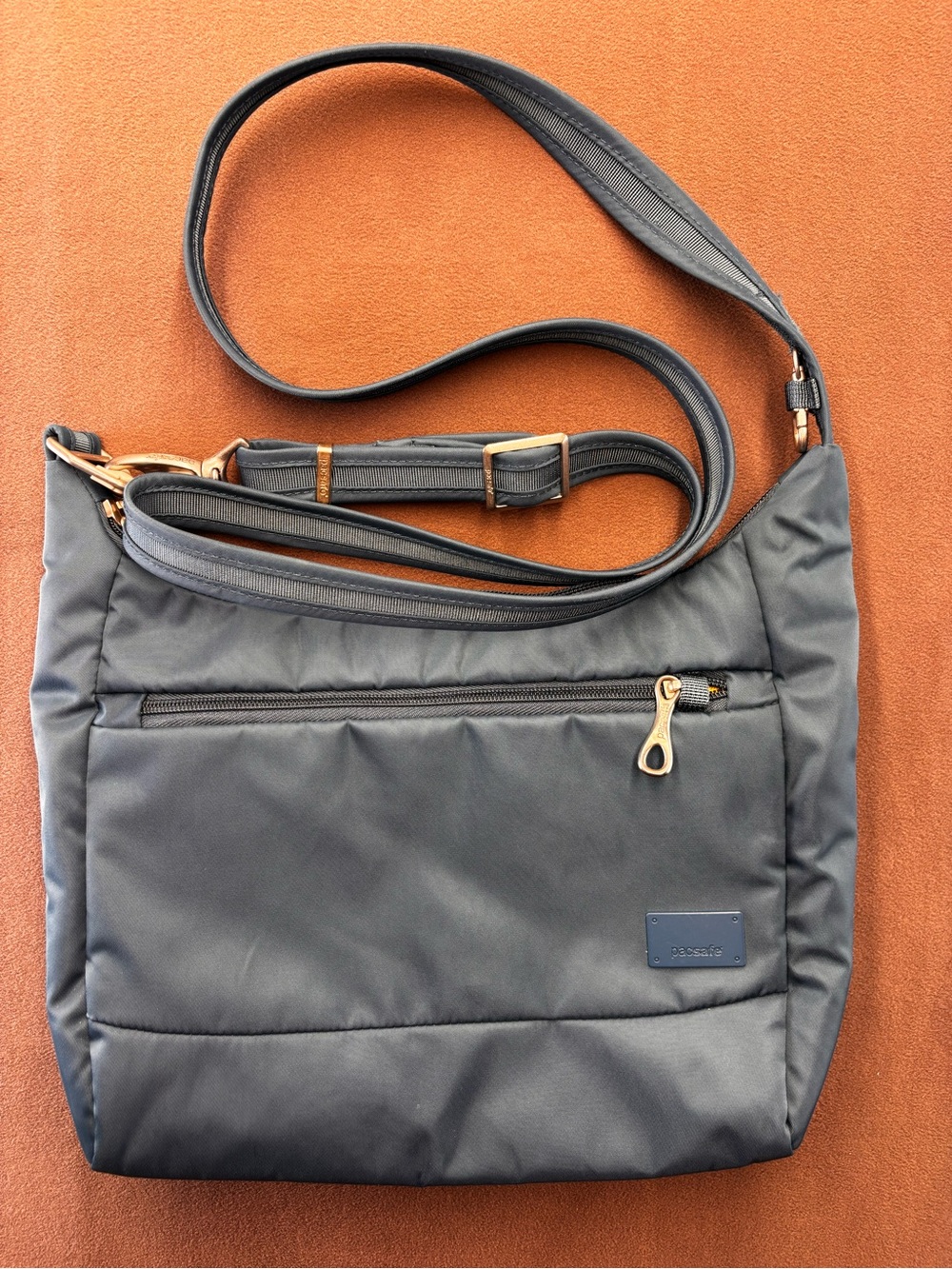 Pacsafe Citysafe CS100 Anti-Theft RFID Crossbody Bag